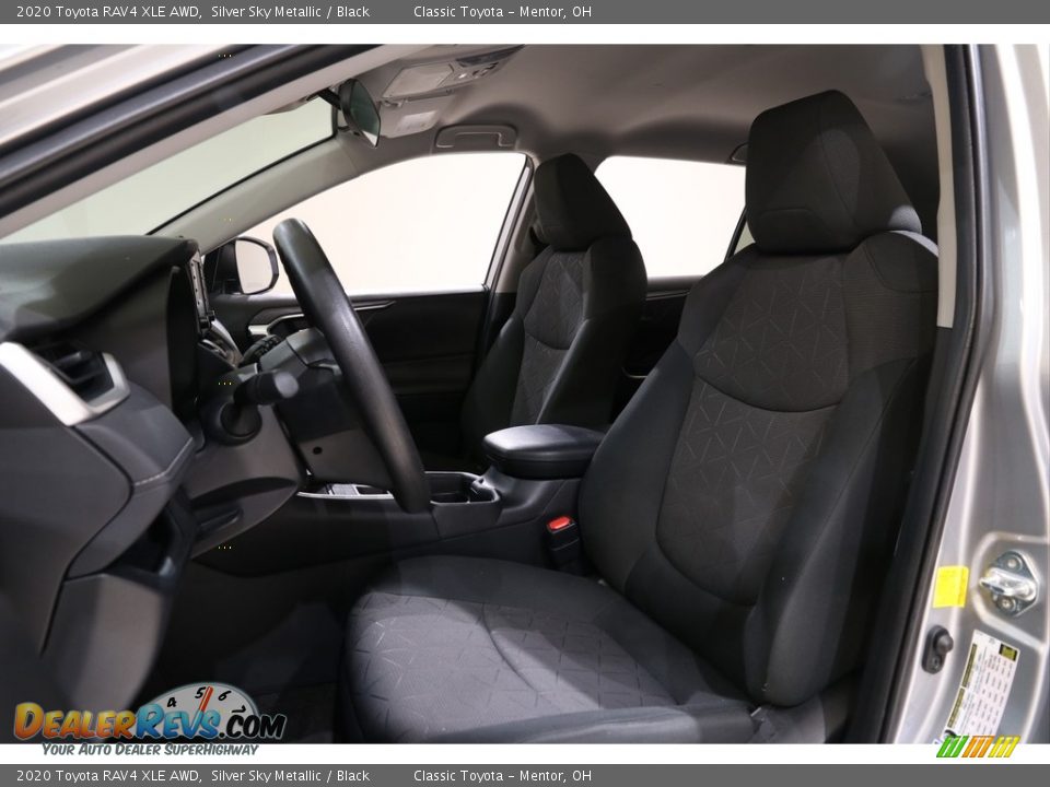 2020 Toyota RAV4 XLE AWD Silver Sky Metallic / Black Photo #5
