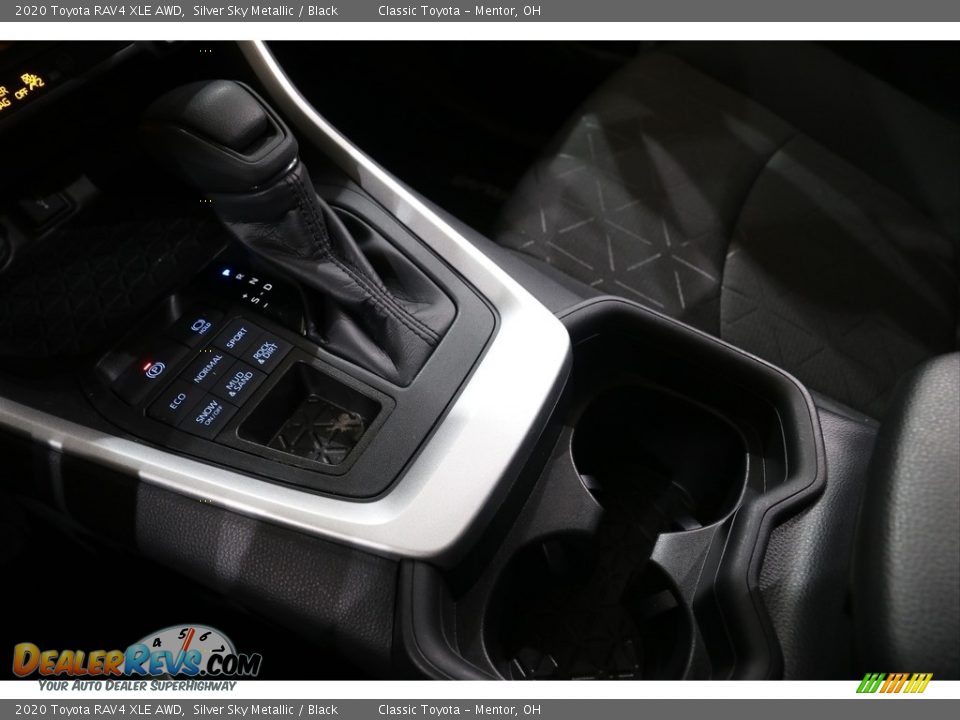 2020 Toyota RAV4 XLE AWD Silver Sky Metallic / Black Photo #18