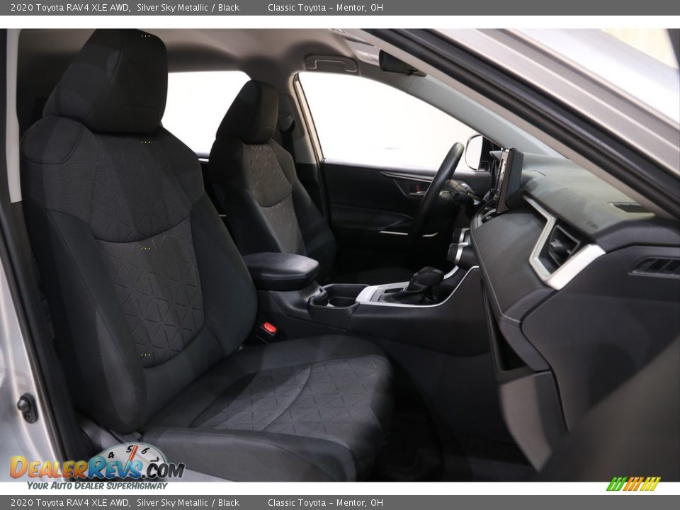 2020 Toyota RAV4 XLE AWD Silver Sky Metallic / Black Photo #20