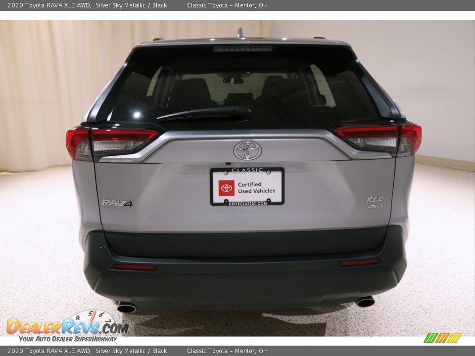 2020 Toyota RAV4 XLE AWD Silver Sky Metallic / Black Photo #23