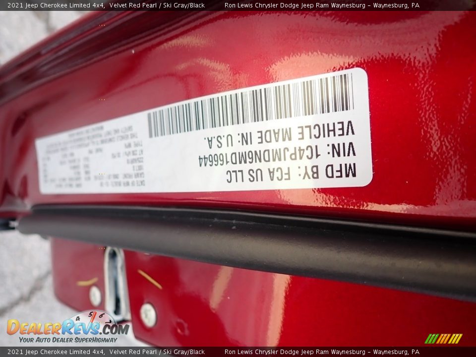 2021 Jeep Cherokee Limited 4x4 Velvet Red Pearl / Ski Gray/Black Photo #16