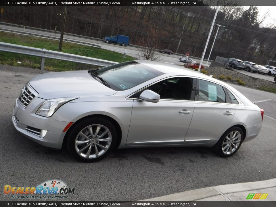 2013 Cadillac XTS Luxury AWD Radiant Silver Metallic / Shale/Cocoa Photo #12