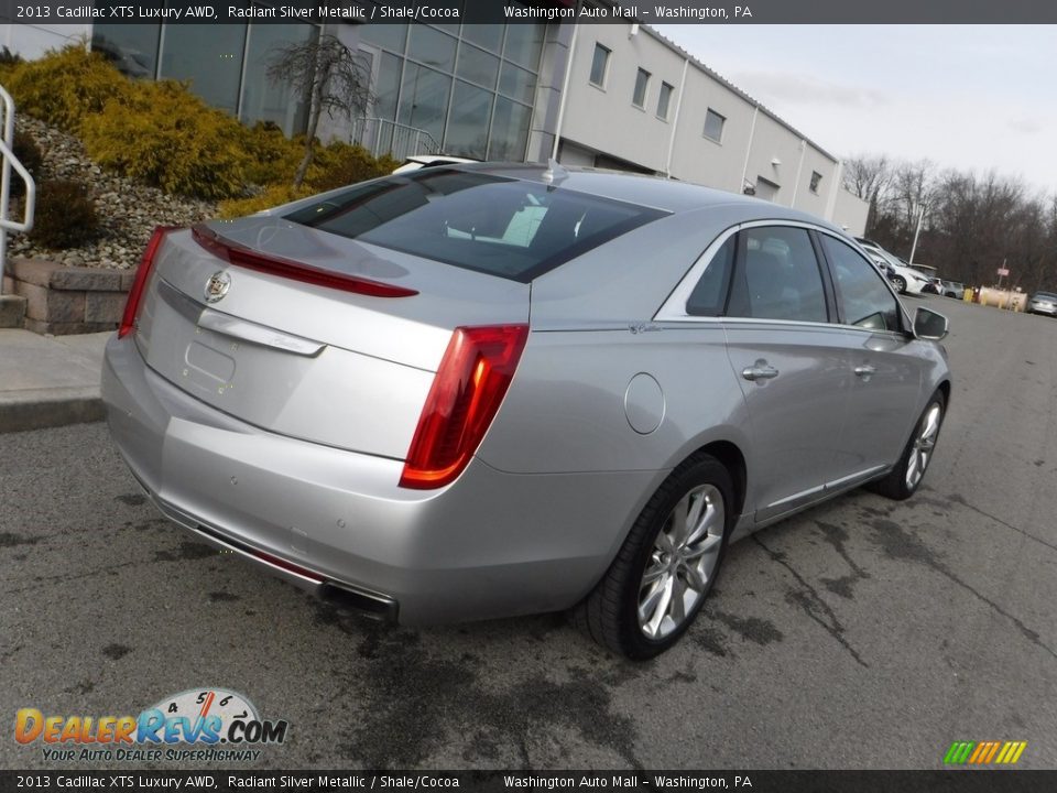 2013 Cadillac XTS Luxury AWD Radiant Silver Metallic / Shale/Cocoa Photo #14