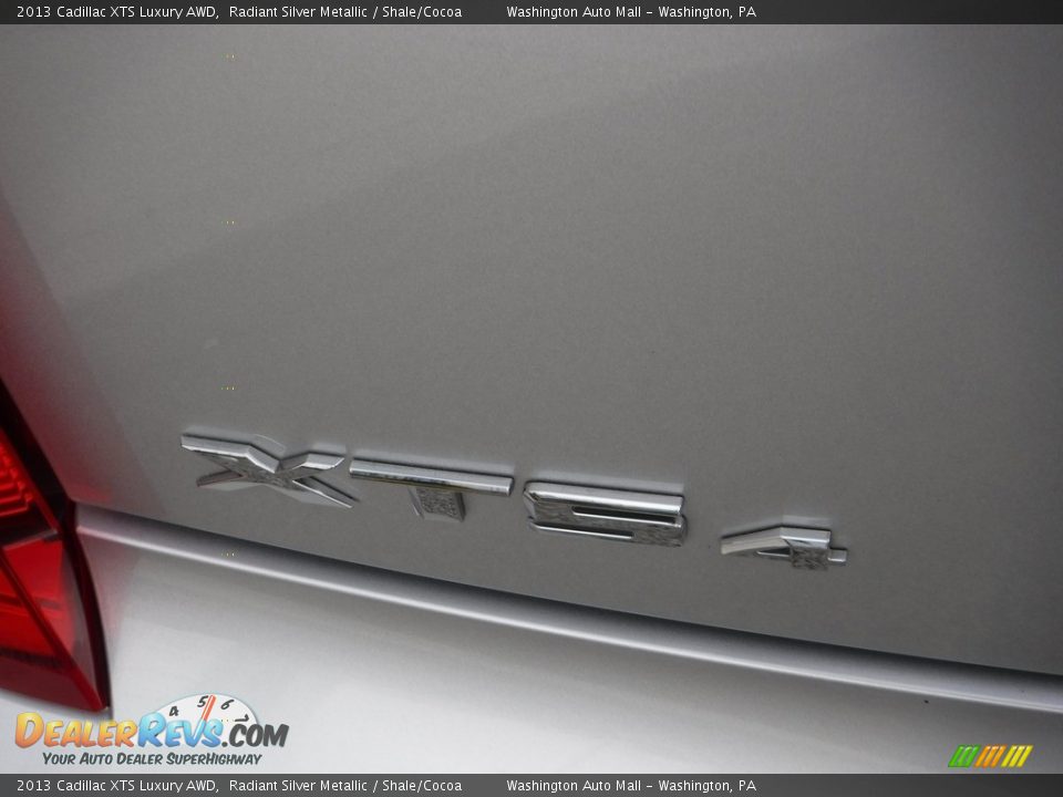 2013 Cadillac XTS Luxury AWD Radiant Silver Metallic / Shale/Cocoa Photo #15