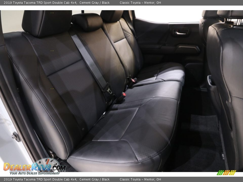 2019 Toyota Tacoma TRD Sport Double Cab 4x4 Cement Gray / Black Photo #17