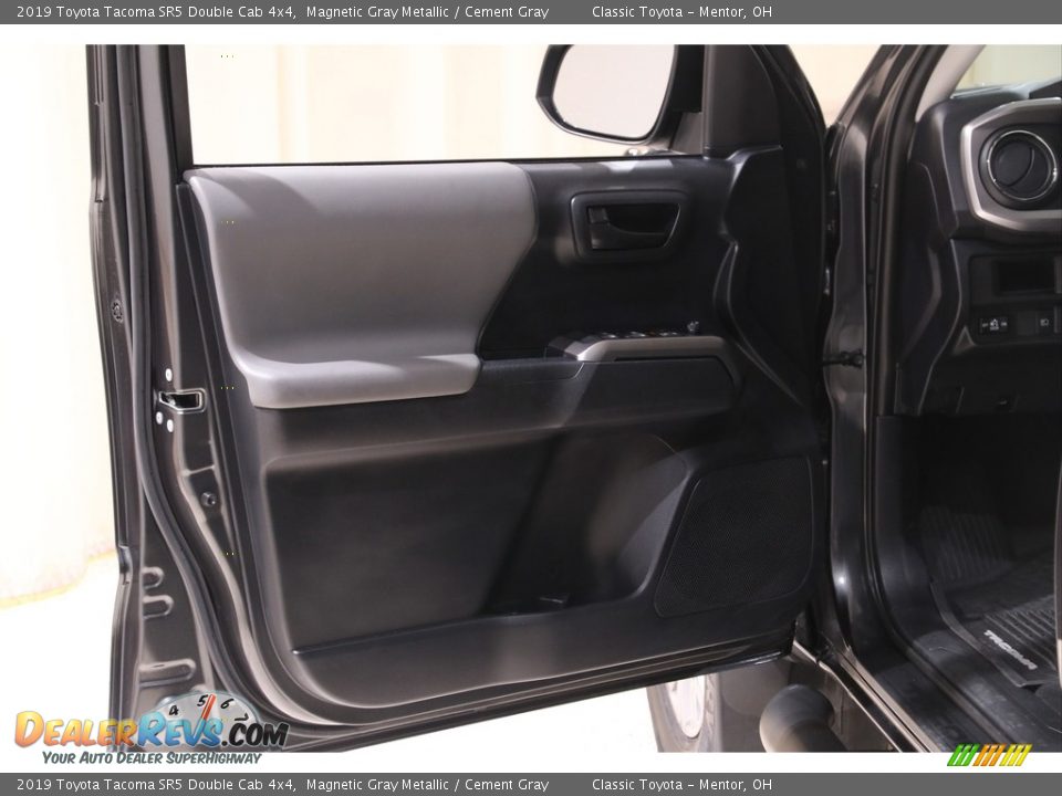 2019 Toyota Tacoma SR5 Double Cab 4x4 Magnetic Gray Metallic / Cement Gray Photo #4