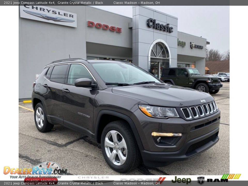 2021 Jeep Compass Latitude 4x4 Granite Crystal Metallic / Black Photo #1