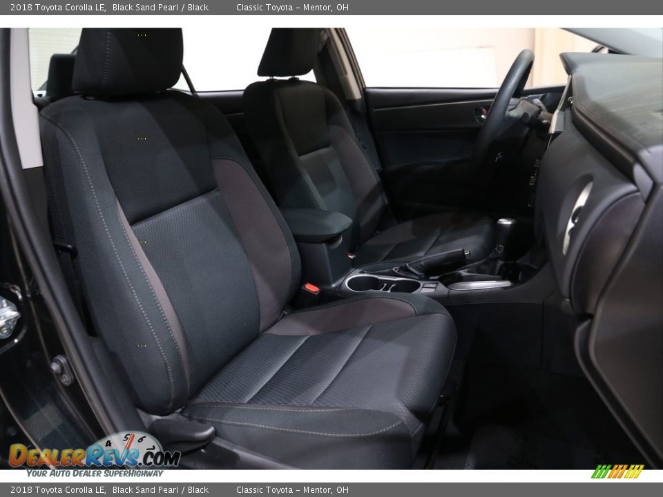 2018 Toyota Corolla LE Black Sand Pearl / Black Photo #14