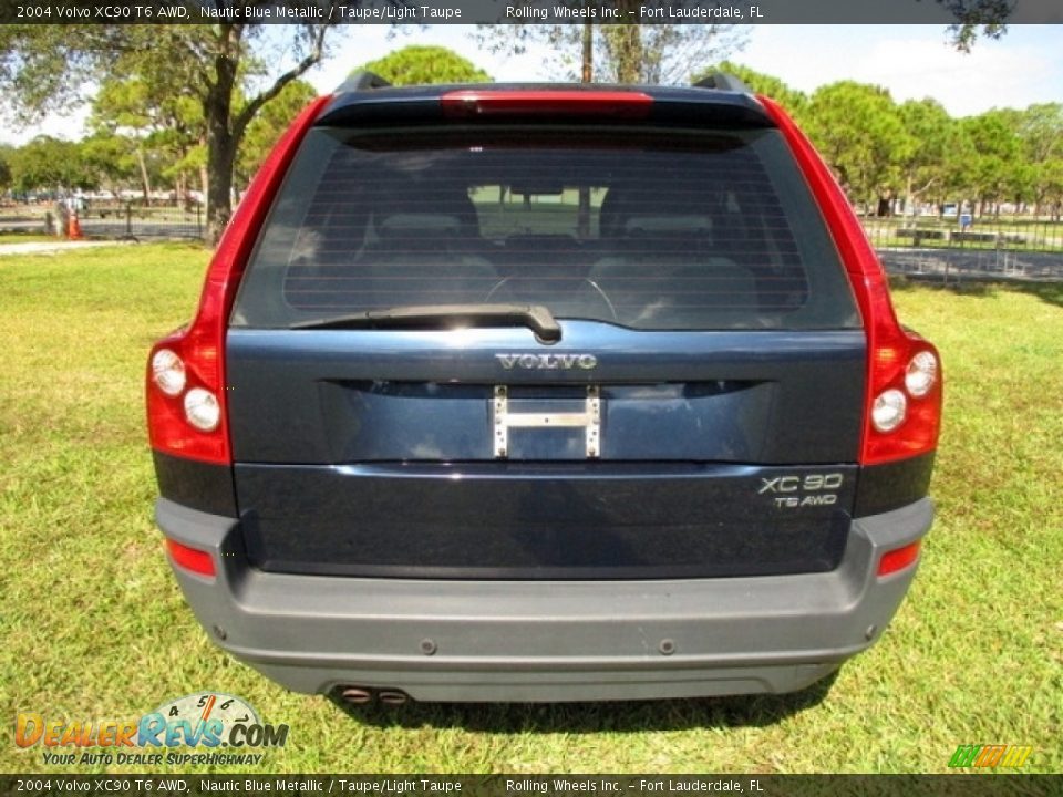 2004 Volvo XC90 T6 AWD Nautic Blue Metallic / Taupe/Light Taupe Photo #29