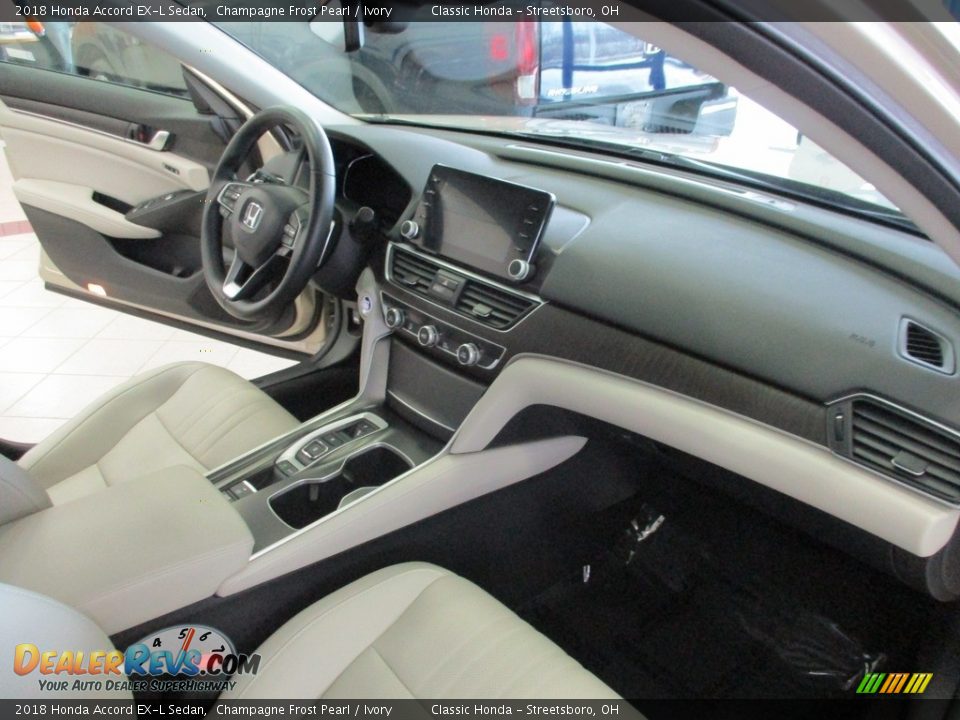 2018 Honda Accord EX-L Sedan Champagne Frost Pearl / Ivory Photo #15