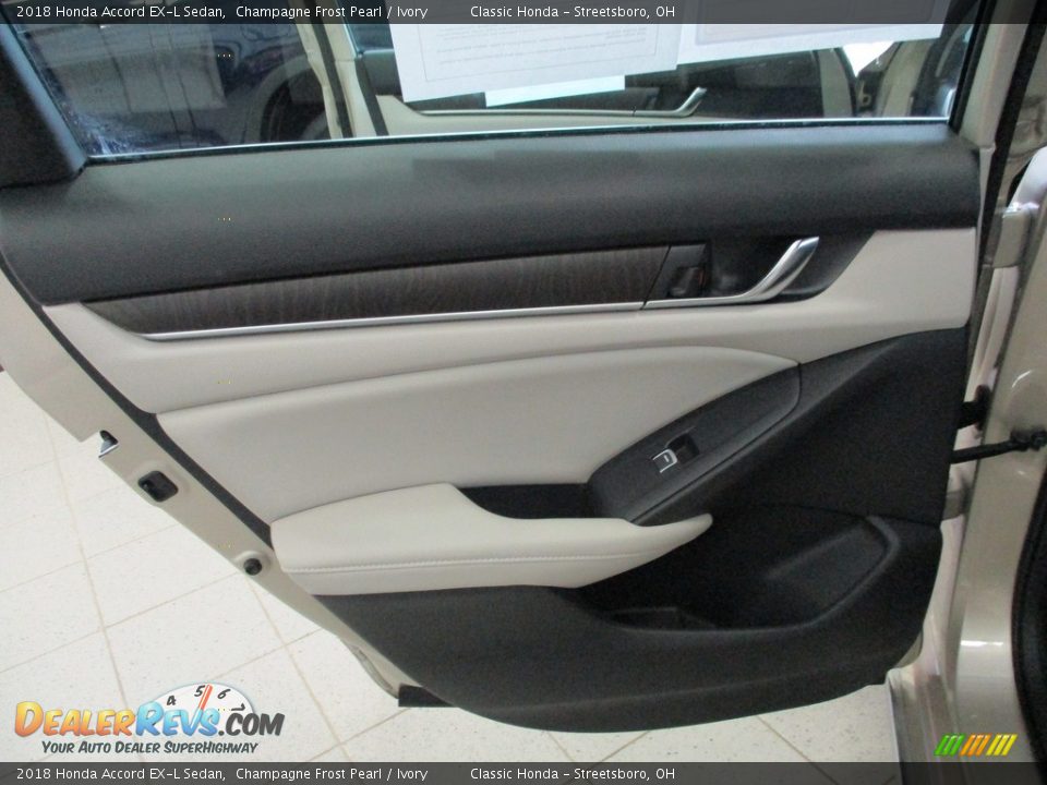 2018 Honda Accord EX-L Sedan Champagne Frost Pearl / Ivory Photo #23