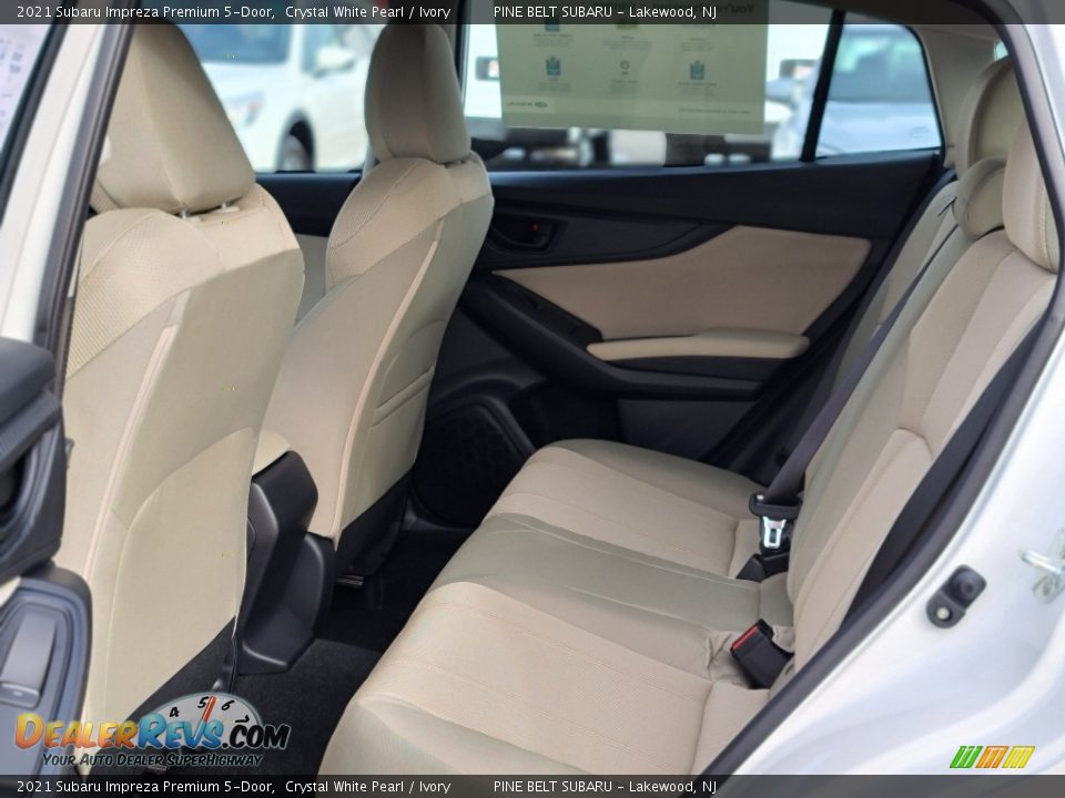 2021 Subaru Impreza Premium 5-Door Crystal White Pearl / Ivory Photo #9