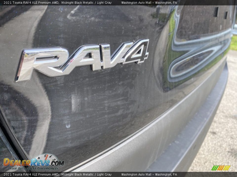 2021 Toyota RAV4 XLE Premium AWD Midnight Black Metallic / Light Gray Photo #26
