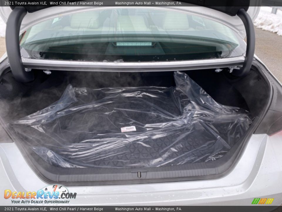 2021 Toyota Avalon XLE Trunk Photo #27