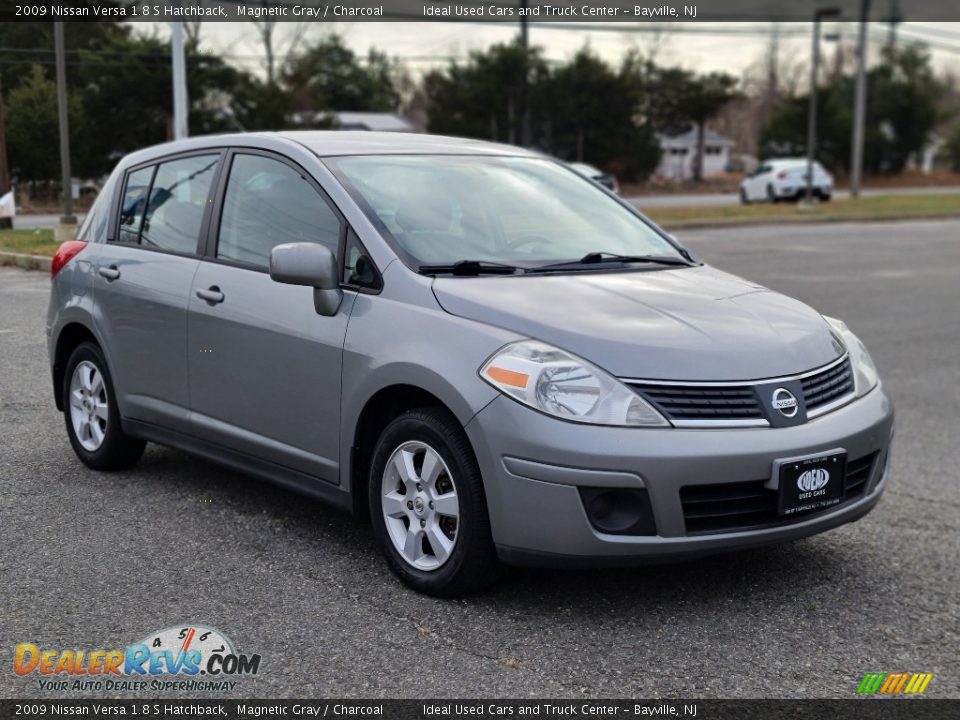 2009 Nissan Versa 1.8 S Hatchback Magnetic Gray / Charcoal Photo #7