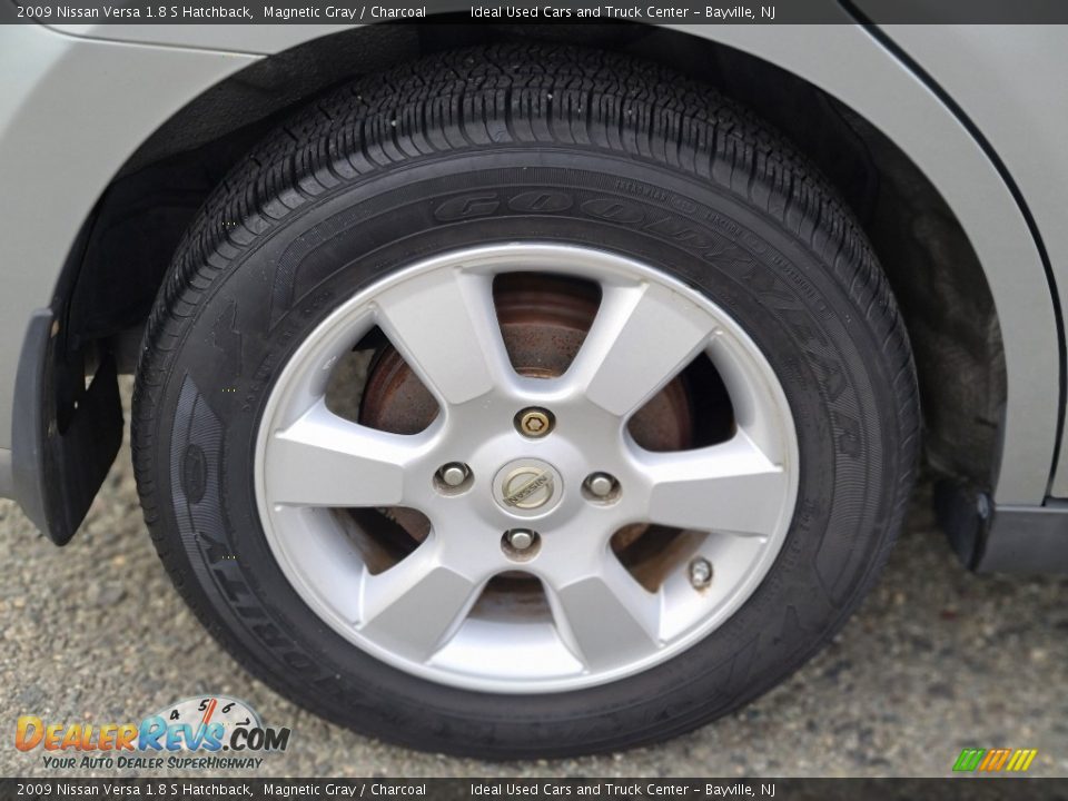 2009 Nissan Versa 1.8 S Hatchback Magnetic Gray / Charcoal Photo #27