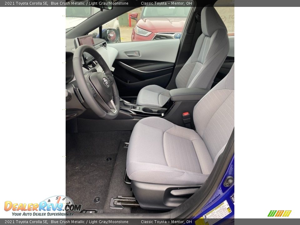 Front Seat of 2021 Toyota Corolla SE Photo #2