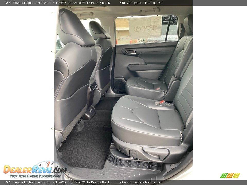 2021 Toyota Highlander Hybrid XLE AWD Blizzard White Pearl / Black Photo #3