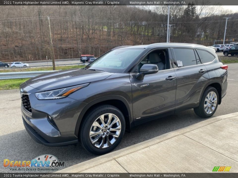 Front 3/4 View of 2021 Toyota Highlander Hybrid Limited AWD Photo #14