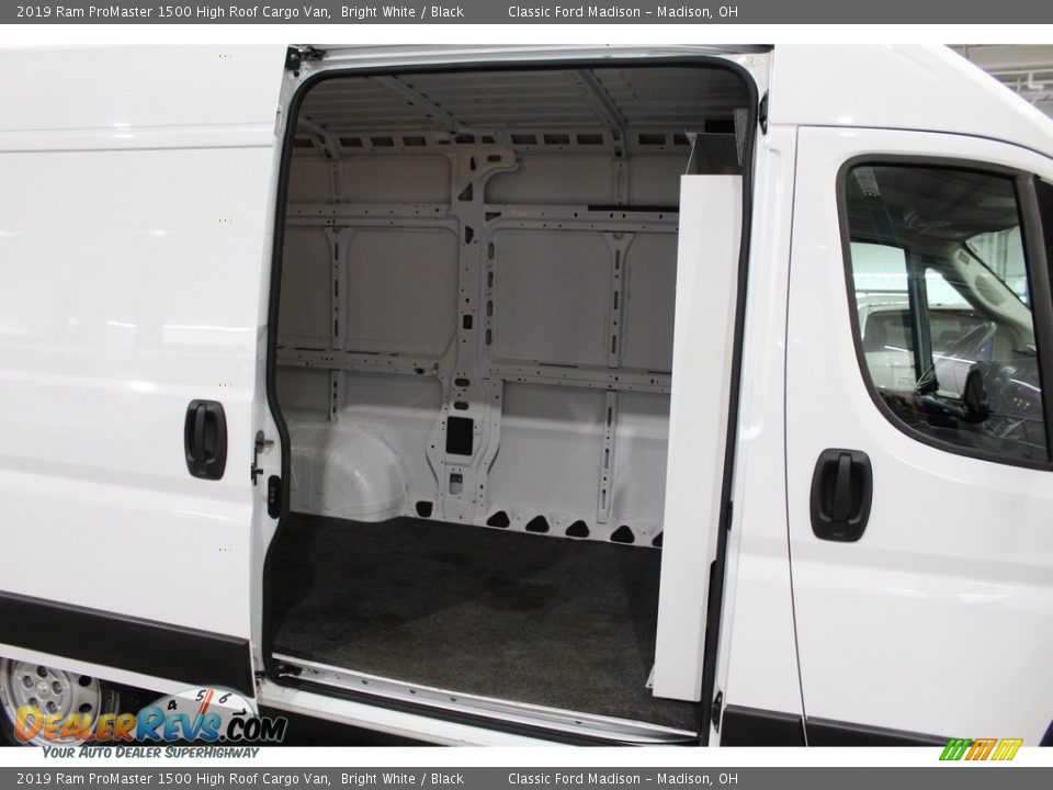 2019 Ram ProMaster 1500 High Roof Cargo Van Bright White / Black Photo #13