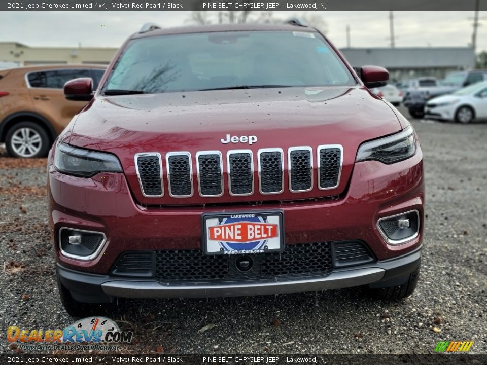 2021 Jeep Cherokee Limited 4x4 Velvet Red Pearl / Black Photo #3