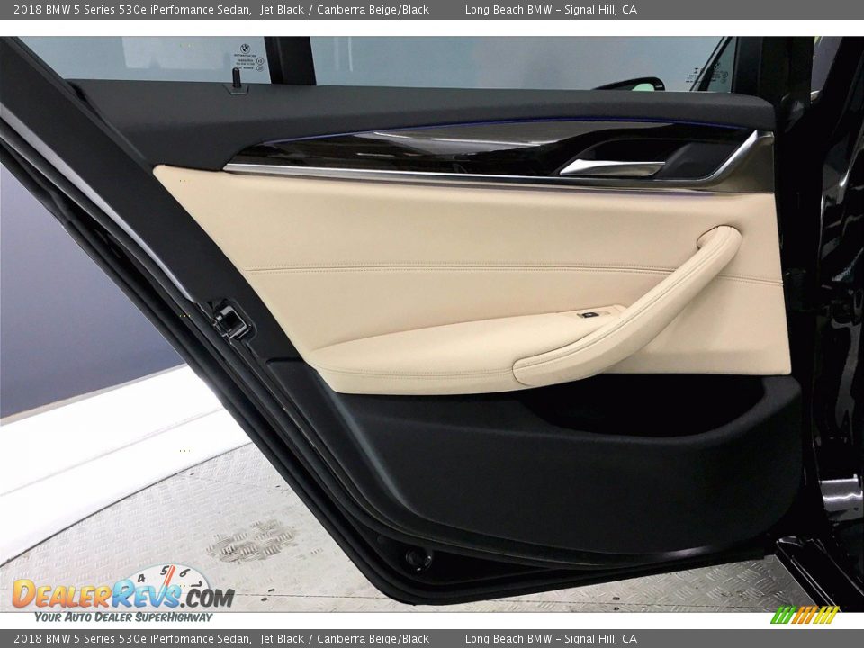 2018 BMW 5 Series 530e iPerfomance Sedan Jet Black / Canberra Beige/Black Photo #25