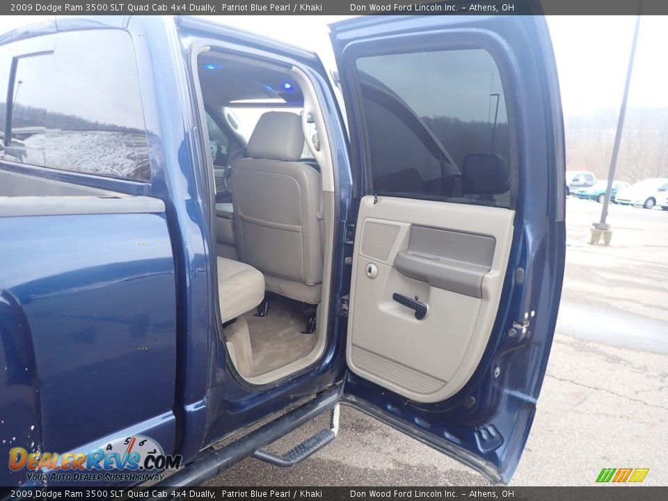 2009 Dodge Ram 3500 SLT Quad Cab 4x4 Dually Patriot Blue Pearl / Khaki Photo #32