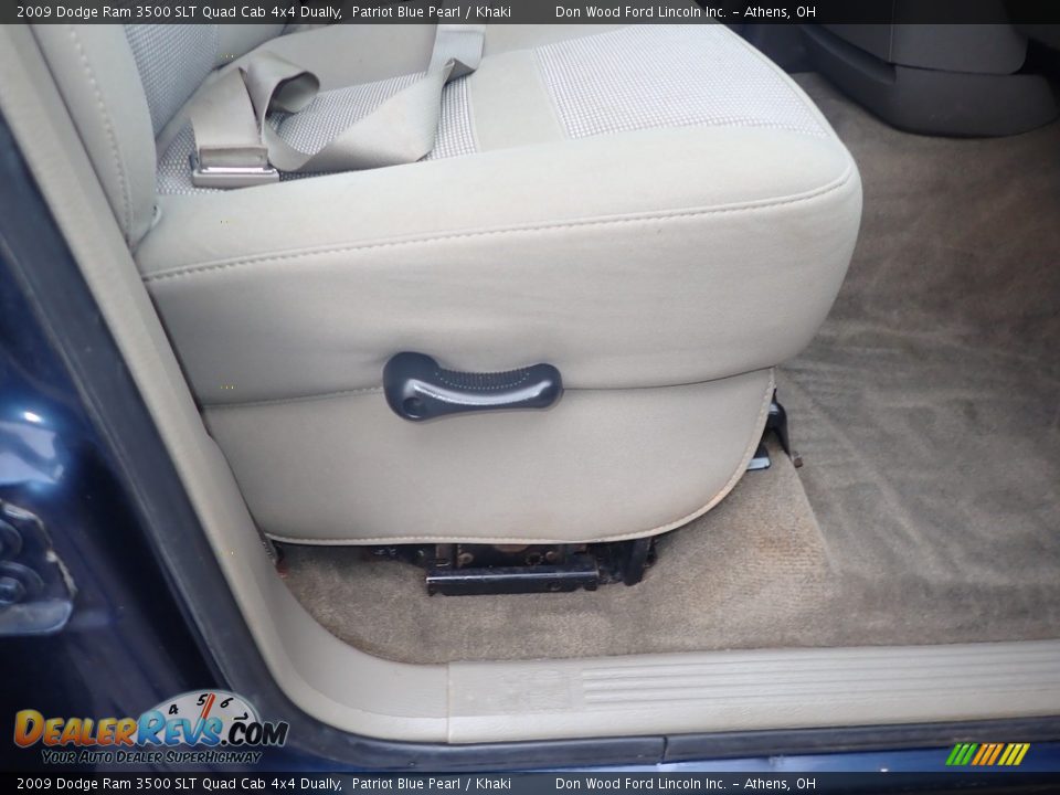 2009 Dodge Ram 3500 SLT Quad Cab 4x4 Dually Patriot Blue Pearl / Khaki Photo #36