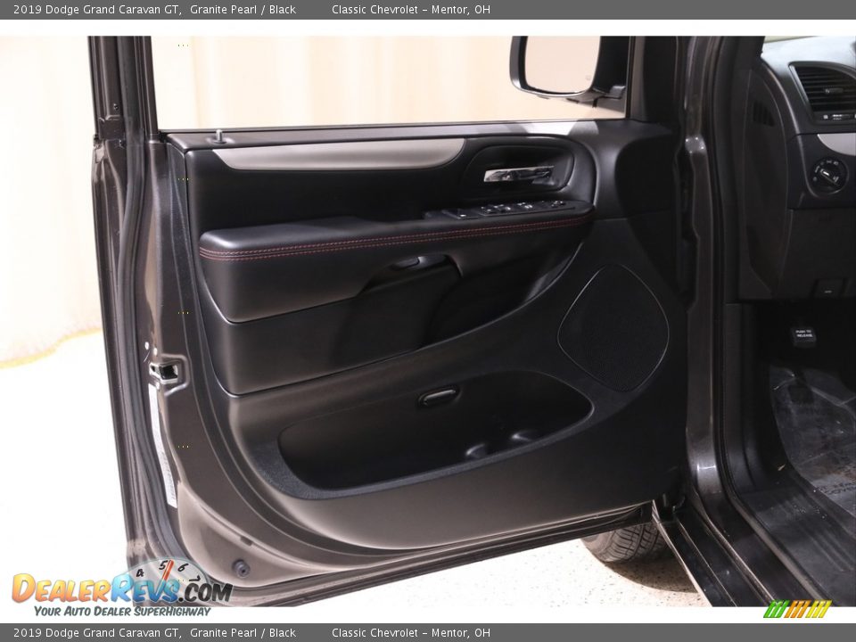 2019 Dodge Grand Caravan GT Granite Pearl / Black Photo #4