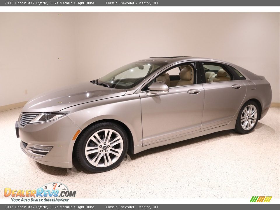 Front 3/4 View of 2015 Lincoln MKZ Hybrid Photo #3