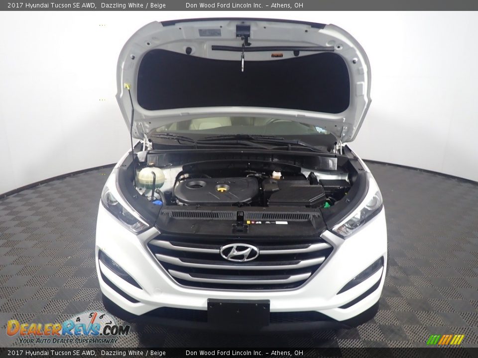 2017 Hyundai Tucson SE AWD Dazzling White / Beige Photo #9
