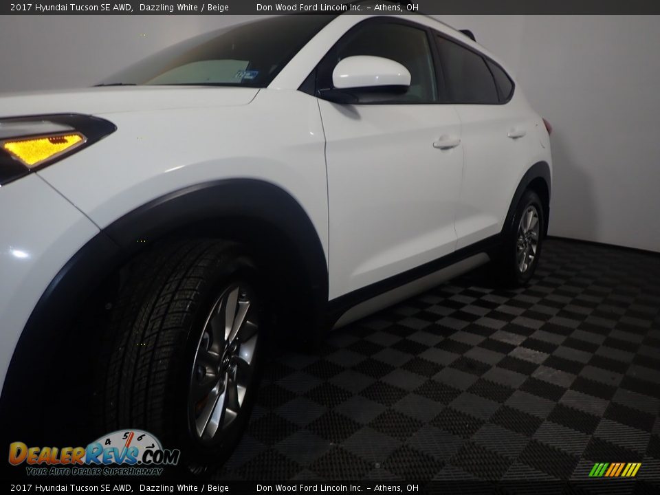 2017 Hyundai Tucson SE AWD Dazzling White / Beige Photo #14