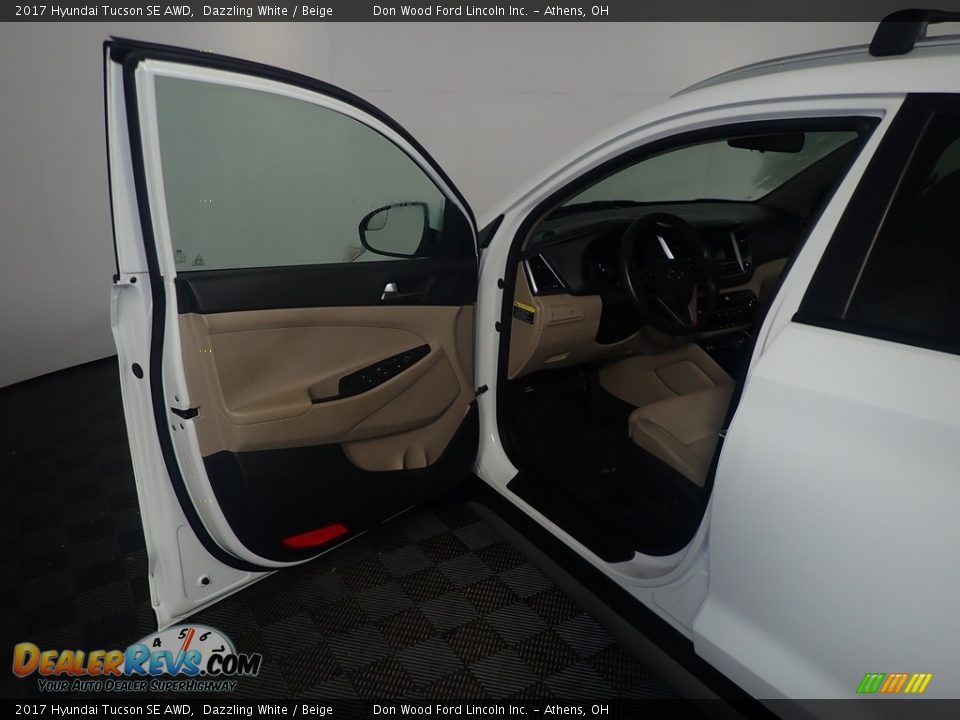 2017 Hyundai Tucson SE AWD Dazzling White / Beige Photo #27