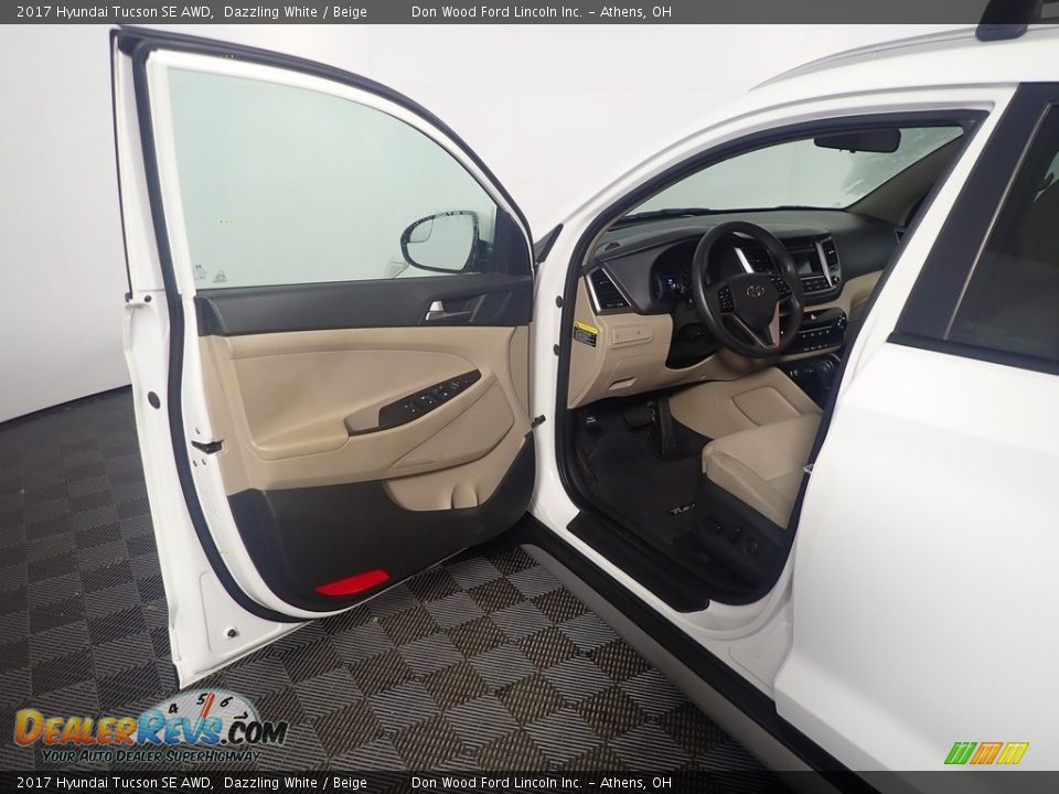 2017 Hyundai Tucson SE AWD Dazzling White / Beige Photo #28