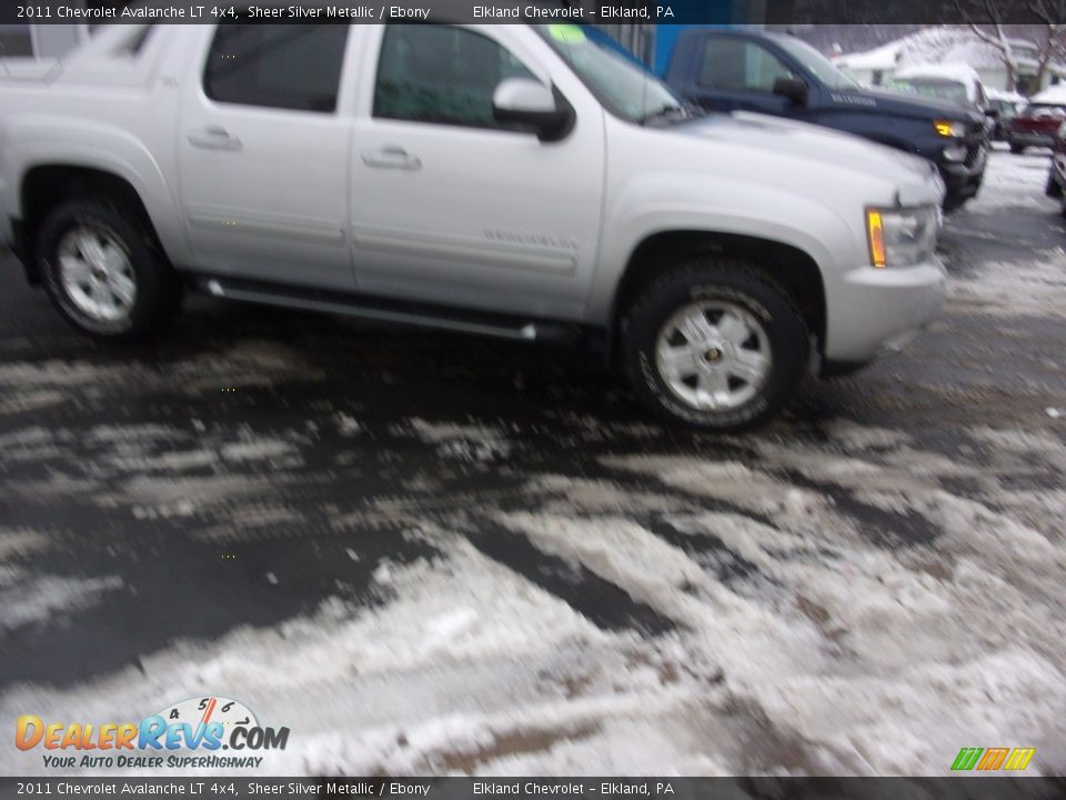 2011 Chevrolet Avalanche LT 4x4 Sheer Silver Metallic / Ebony Photo #3