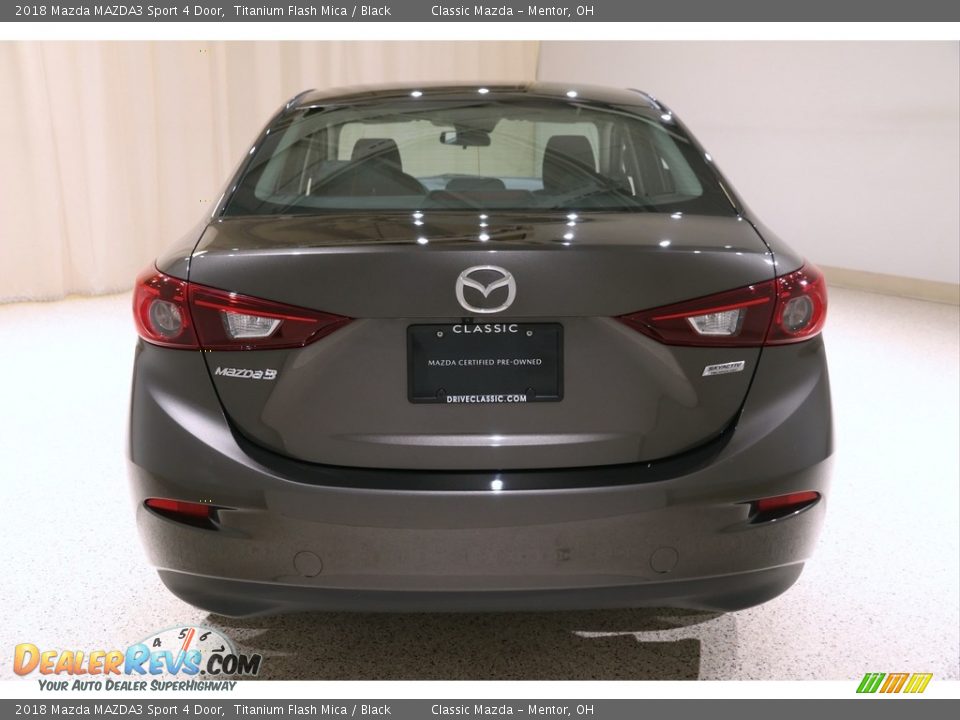 2018 Mazda MAZDA3 Sport 4 Door Titanium Flash Mica / Black Photo #18