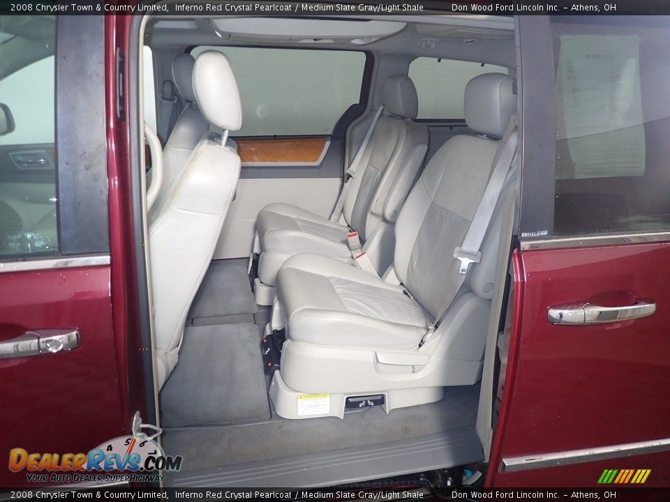 2008 Chrysler Town & Country Limited Inferno Red Crystal Pearlcoat / Medium Slate Gray/Light Shale Photo #36
