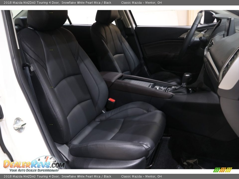 2018 Mazda MAZDA3 Touring 4 Door Snowflake White Pearl Mica / Black Photo #16