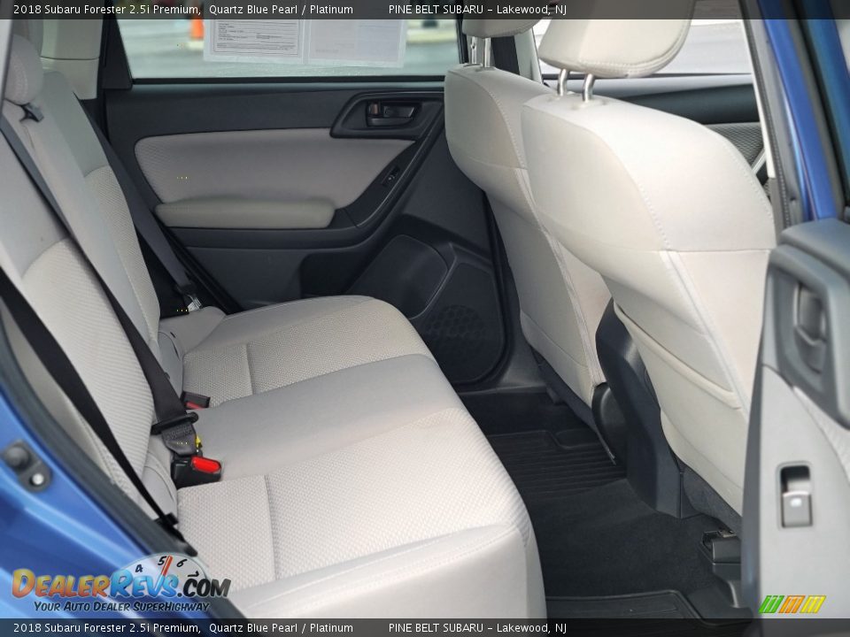 2018 Subaru Forester 2.5i Premium Quartz Blue Pearl / Platinum Photo #28