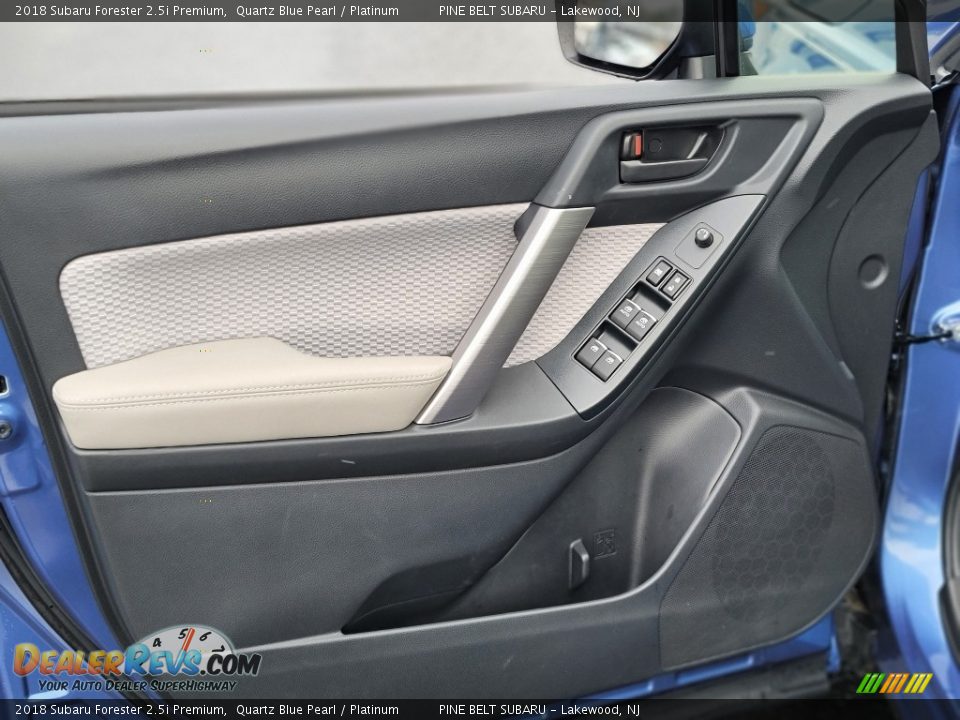 2018 Subaru Forester 2.5i Premium Quartz Blue Pearl / Platinum Photo #36