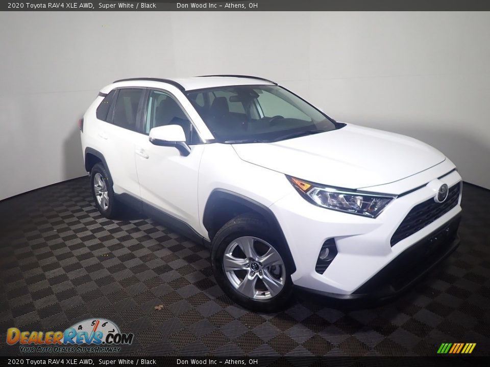 2020 Toyota RAV4 XLE AWD Super White / Black Photo #5
