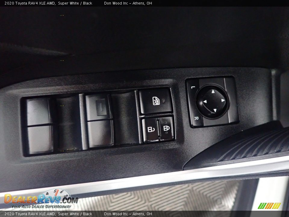 2020 Toyota RAV4 XLE AWD Super White / Black Photo #23