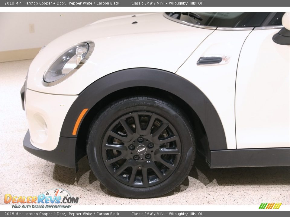 2018 Mini Hardtop Cooper 4 Door Pepper White / Carbon Black Photo #19