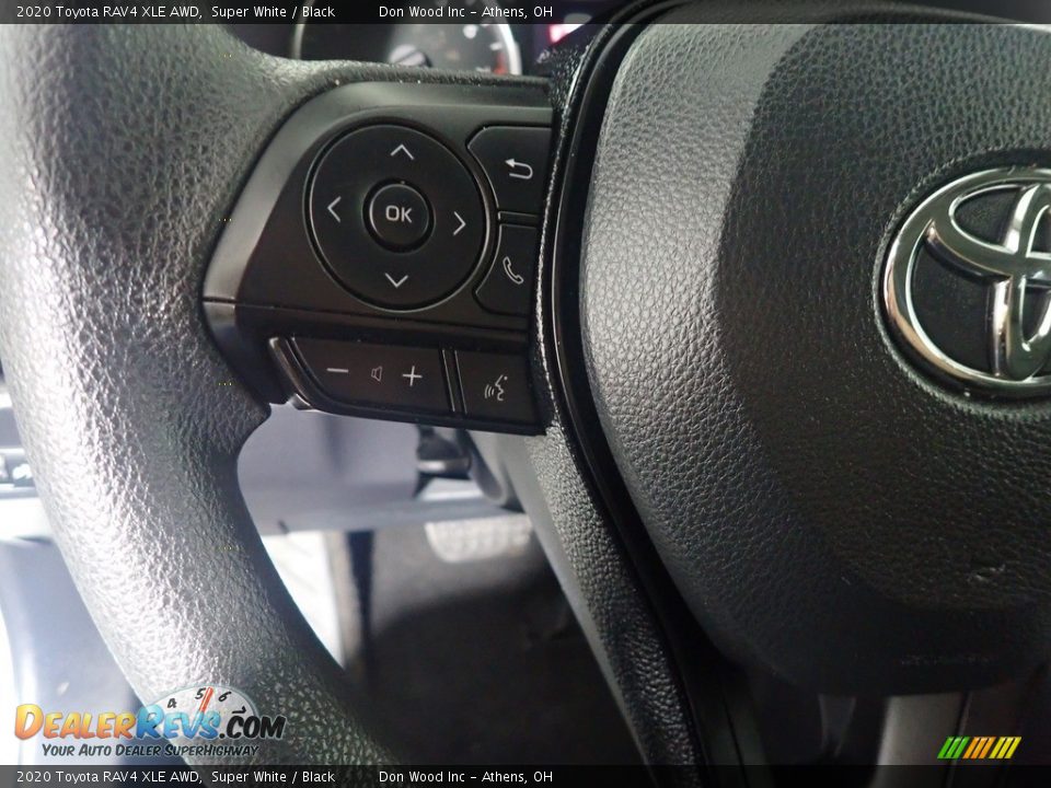 2020 Toyota RAV4 XLE AWD Super White / Black Photo #31