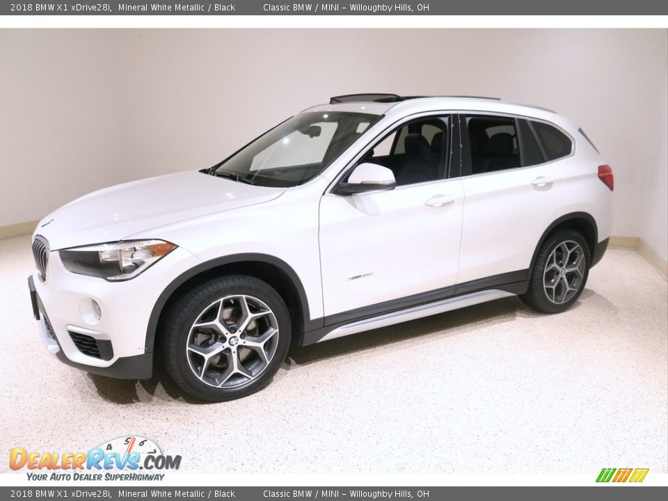 2018 BMW X1 xDrive28i Mineral White Metallic / Black Photo #3