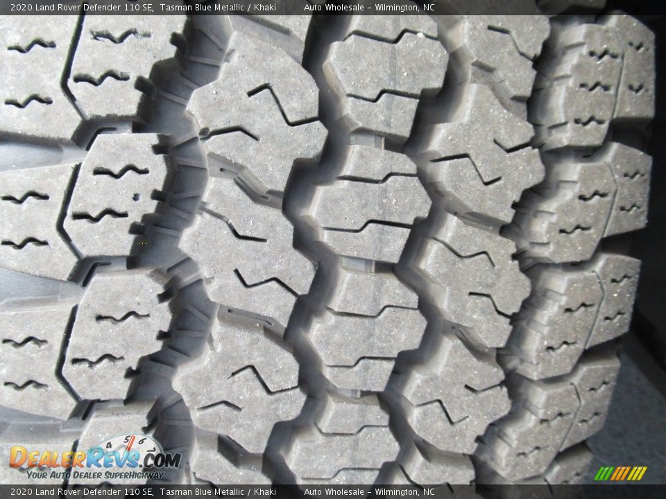 2020 Land Rover Defender 110 SE Tasman Blue Metallic / Khaki Photo #9