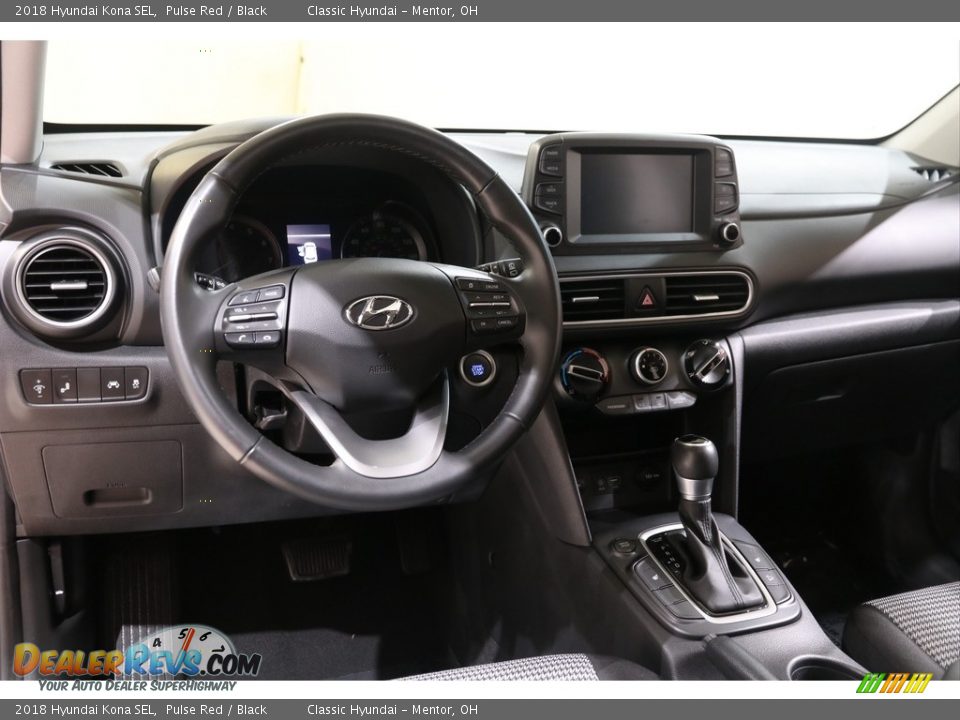 Dashboard of 2018 Hyundai Kona SEL Photo #6