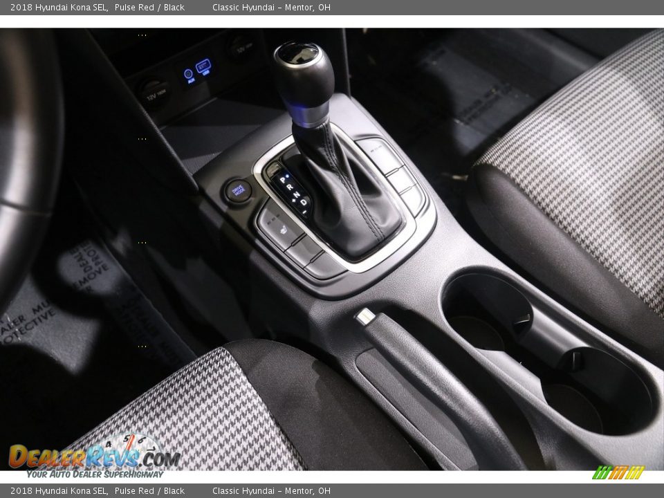 2018 Hyundai Kona SEL Shifter Photo #13