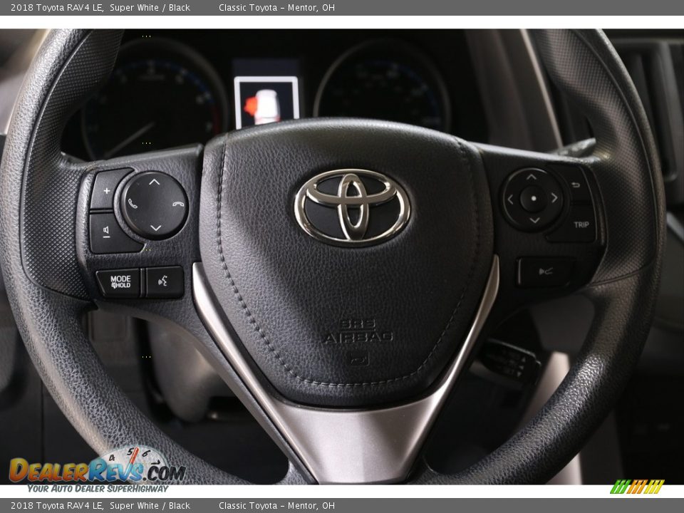 2018 Toyota RAV4 LE Super White / Black Photo #7