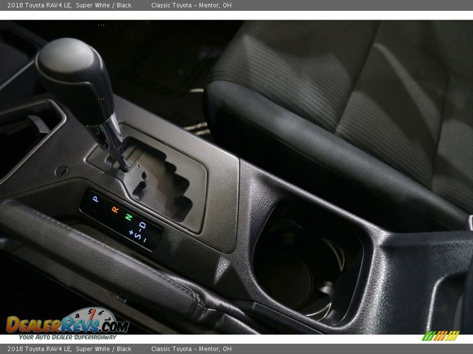 2018 Toyota RAV4 LE Super White / Black Photo #16
